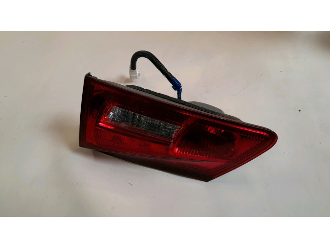 PILOTO TRASERO DERECHO LEXUS IS 250 2008