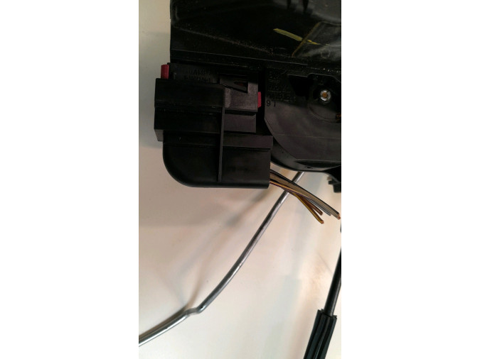 CERRADURA DELANTERA IZQUIERDA OPEL INSIGNIA 2010