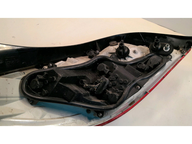PILOTO TRASERO DERECHO OPEL INSIGNIA 2010