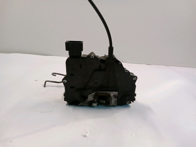 CERRADURA PUERTA DELANTERA DERECHA OPEL CORSA 2014