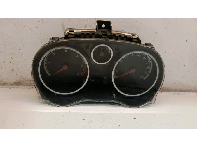 Cuadro instrumentos OPEL CORSA 2011