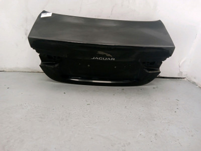 PORTON TRASERO JAGUAR XE NEGRO 2016