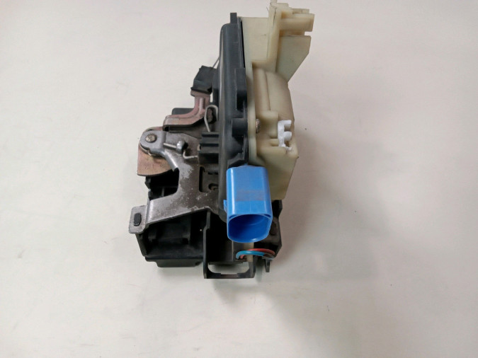CERRADURA PUERTA DELANTERA DERECHA SEAT IBIZA 2005