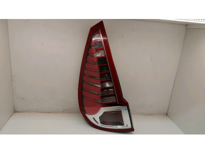 PILOTO TRASERO IZQUIERDO RENAULT SCENIC 1.5 2011