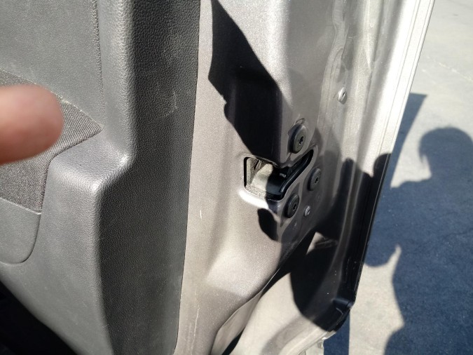 CERRADURA PUERTA DELANTERA DERECHA RENAULT CAPTUR 2016