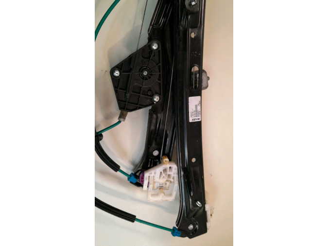 ELEVALUNAS DELANTERO IZQUIERDO BMW 118D 2017