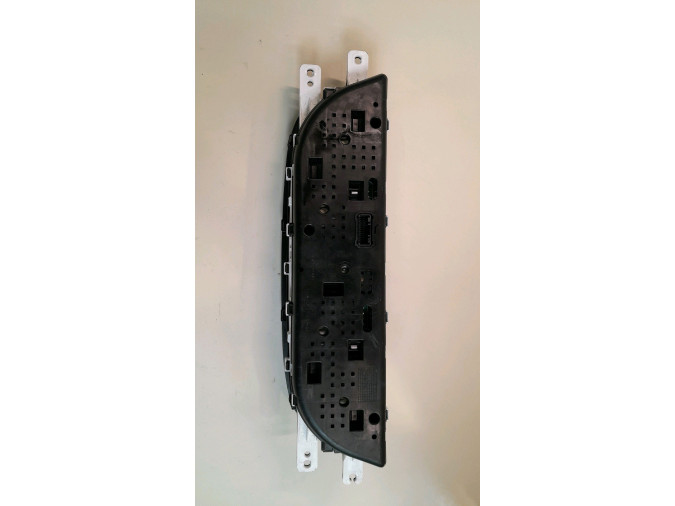 CUADRO INSTRUMENTOS SSANGYONG RODIUS II 2015