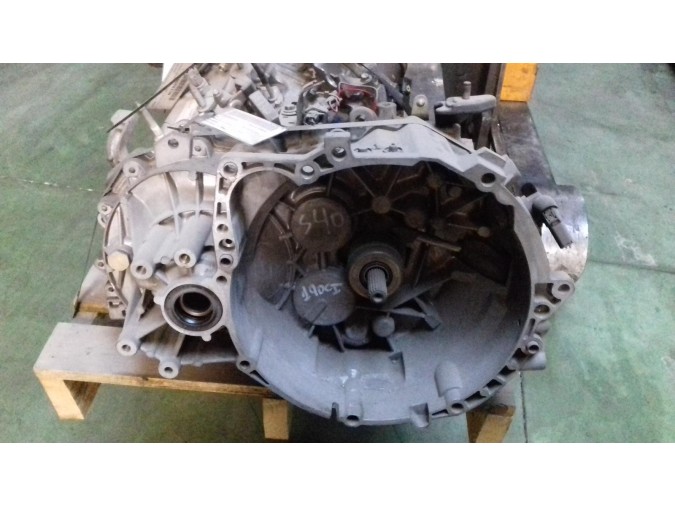 CAJA CAMBIOS VOLVO S40 2000