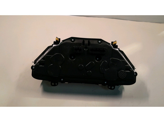 CUADRO INSTRUMENTOS TOYOTA AURIS 2015