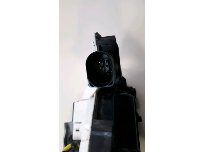 CERRADURA PUERTA TRASERA DERECHA SEAT IBIZA 2015
