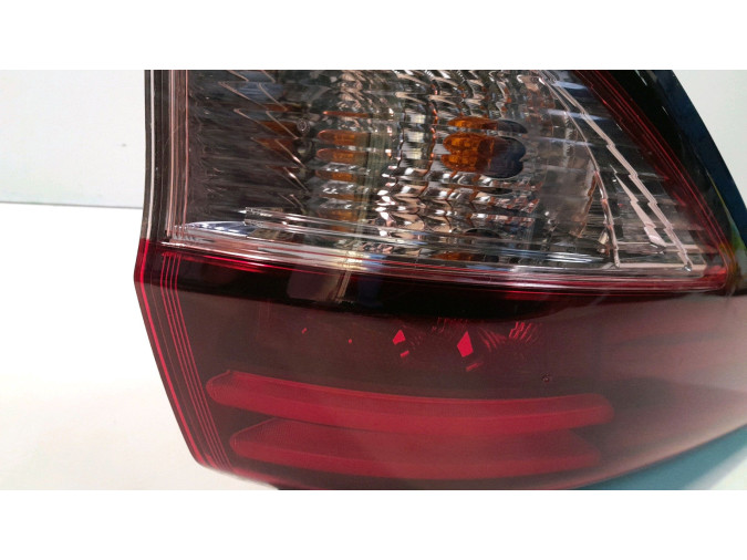 	PILOTO TRASERO IZQUIERDO EXTERIOR HONDA HR-V 2016