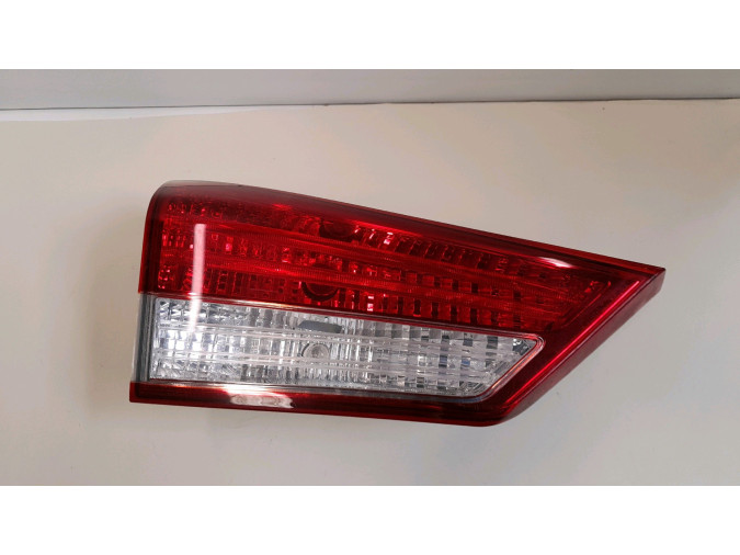 PILOTO TRASERO IZQUIERDO HYUNDAI IX20 2015