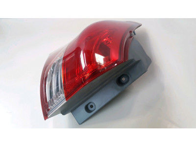 PILOTO TRASERO IZQUIERDO HYUNDAI IX20 2015