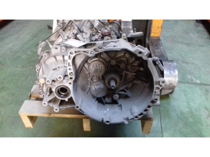 CAJA CAMBIOS VOLVO S40 2000