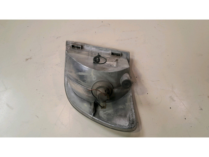 PILOTO INTERMITENTE DELANTERO DERECHO MERCEDES VITO 2003
