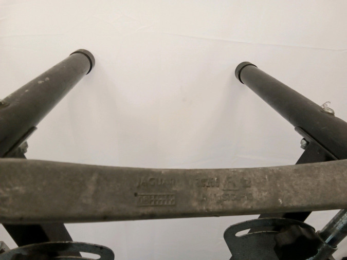 BRAZO SUSPENSION INFERIOR DELANTERO JAGUAR XF 2008