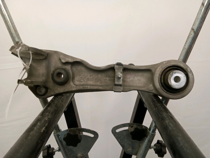 BRAZO SUSPENSION INFERIOR DELANTERO DERECHO JAGUAR XF 2008