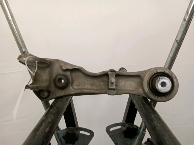 BRAZO SUSPENSION INFERIOR DELANTERO DERECHO JAGUAR XF 2008