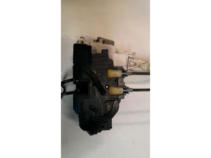 CERRADURA PUERTA DELANTERA IZQUIERDA HYUNDAI I30 2007