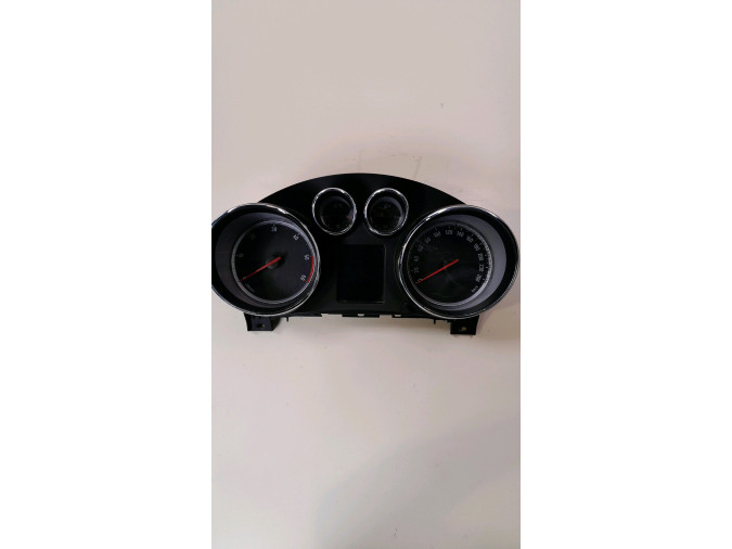 Cuadro instrumentos OPEL INSIGNIA 2011