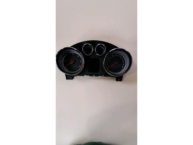Cuadro instrumentos OPEL INSIGNIA 2011