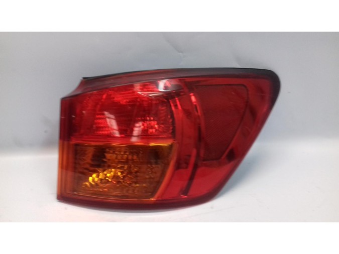 PILOTO TRASERO DERECHO INFINITI Q50 2008