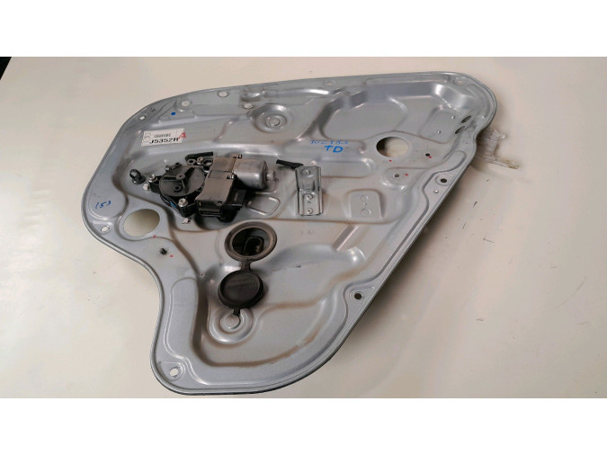 ELEVALUNAS TRASERO DERECHO HYUNDAI I30 2007
