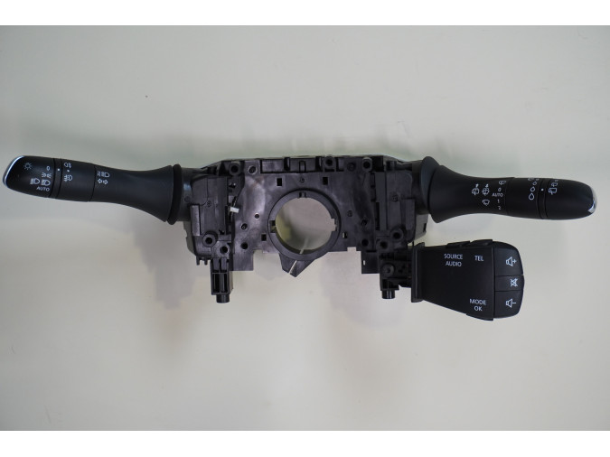 MANDO MULTIFUNCION RENAULT MÉGANE 2017