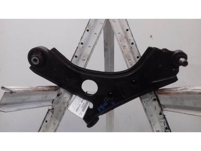 TRAPECIO INFERIOR DELANTERO IZQUIERDO OPEL COMBO 2017