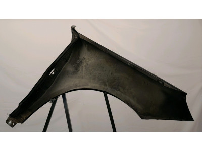 ALETA DELANTERA IZQUIERDA MERCEDES B 180 CDI NEGRA 2006