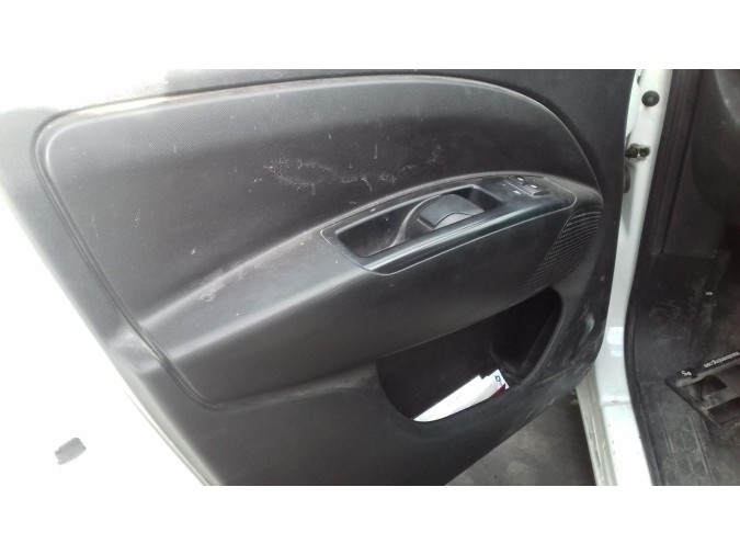 ELEVALUNAS DELANTERO IZQUIERDO OPEL COMBO 2017
