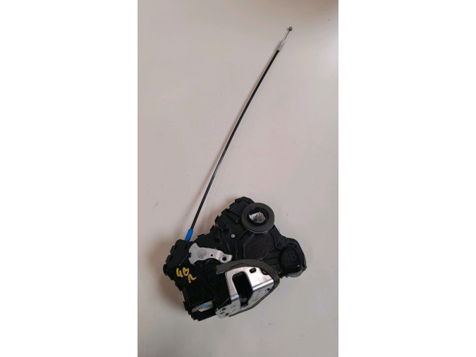CERRADURA PUERTA DELANTERA DERECHA TOYOTA AURIS 2016