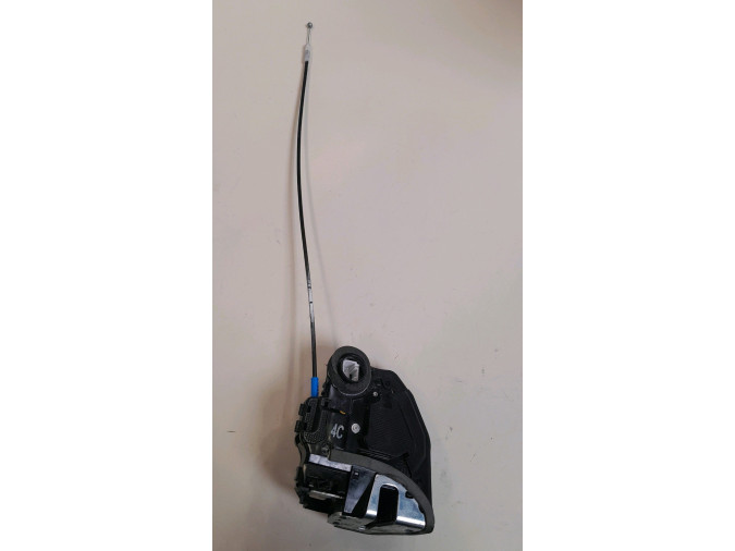 CERRADURA PUERTA DELANTERA DERECHA TOYOTA AURIS