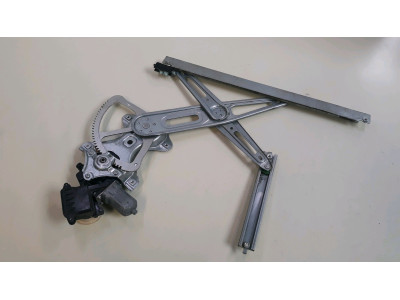 ELEVALUNAS DELANTERO DERECHO TOYOTA AVENSIS 2010