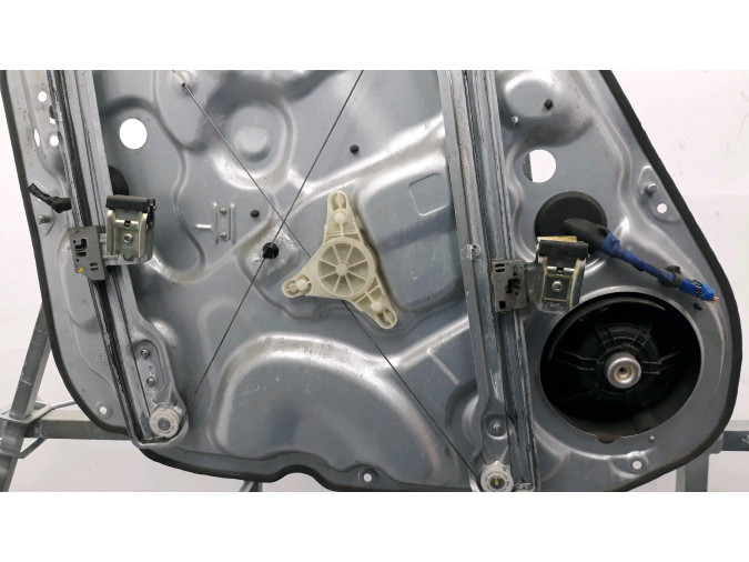 ELEVALUNAS DELANTERO DERECHO HYUNDAI IX20 2015