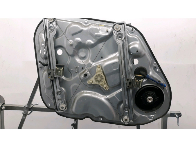 ELEVALUNAS DELANTERO DERECHO HYUNDAI IX20 2015