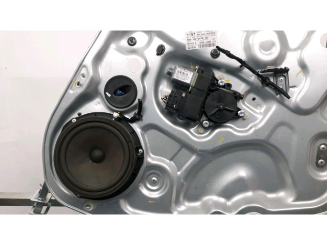 ELEVALUNAS DELANTERO DERECHO HYUNDAI IX20 2015