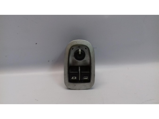 MANDO ELEVALUNAS DELANTERO IZQUIERDO PEUGEOT 206 2010