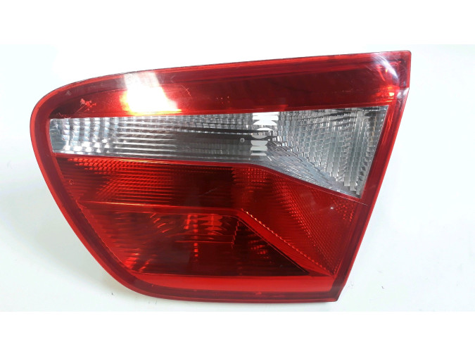 PILOTO TRASERO DERECHO SEAT IBIZA 2010