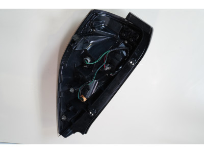 PILOTO TRASERO IZQUIERDO  MAZDA 5 2009