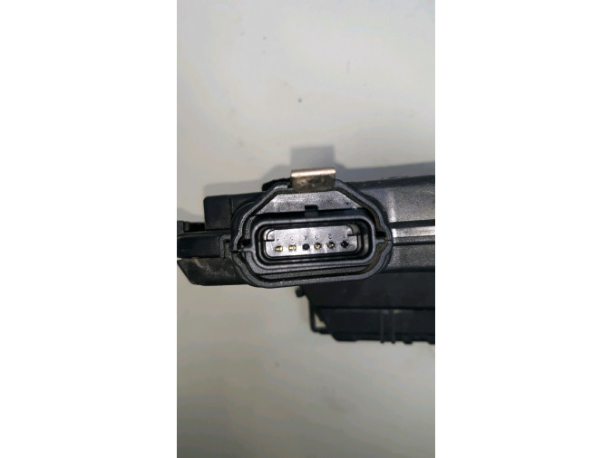 CERRADURA PUERTA TRASERA DERECHA RENAULT CLIO 2015