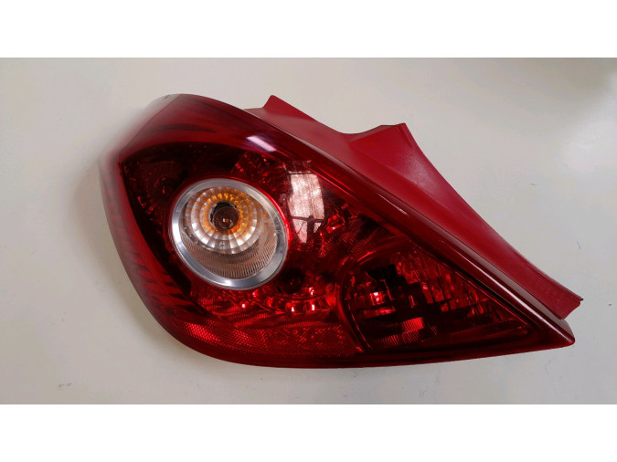 PILOTO TRASERO IZQUIERDO OPEL CORSA 2008