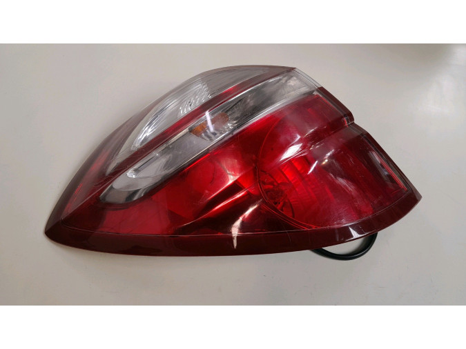 PILOTO TRASERO IZQUIERDO SUBARU LEGACY 2008