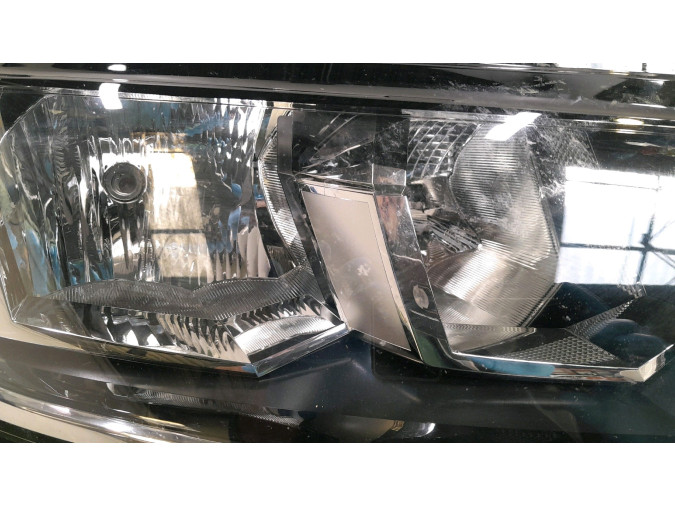 FARO DELANTERO DERECHO VOLKSWAGEN TRANSPORTER 2022