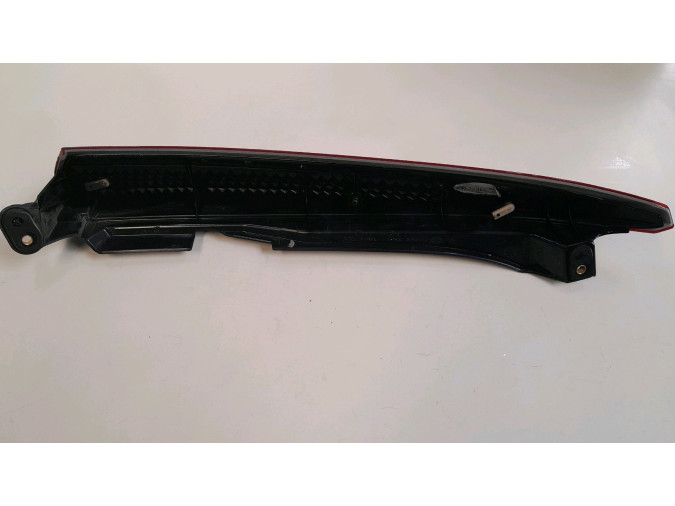PILOTO TRASERO DERECHO VOLVO XC90 2006