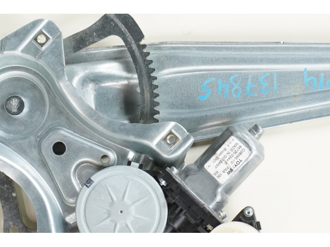 ELEVALUNAS TRASERO DERECHO TOYOTA AURIS 2016