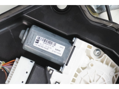 ELEVALUNAS TRASERO DERECHO SEAT LEON 2009