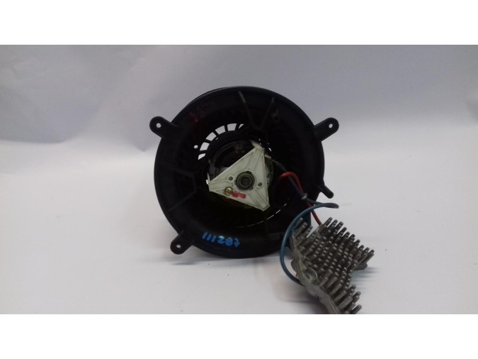 MOTOR DEL CALENTADOR MERCEDES CLASE E 1996