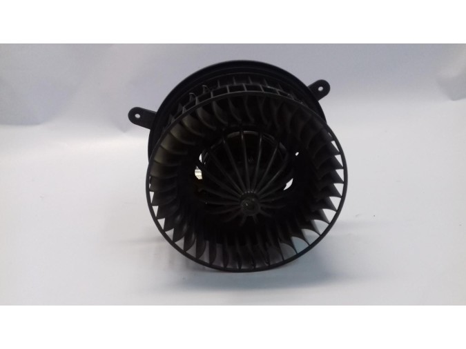 MOTOR DEL CALENTADOR MERCEDES CLASE E 1996