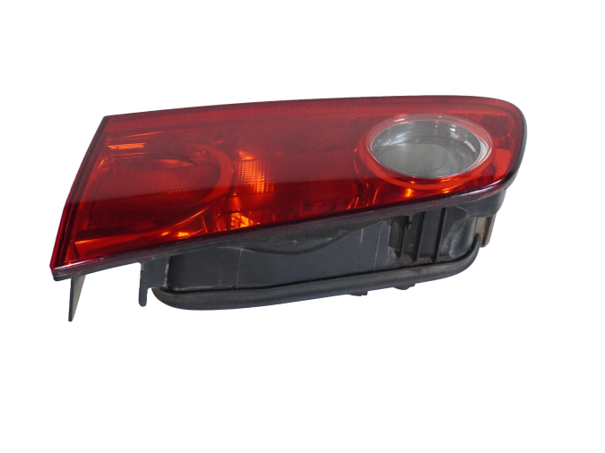PILOTO TRASERO DERECHO RENAULT LAGUNA 2005